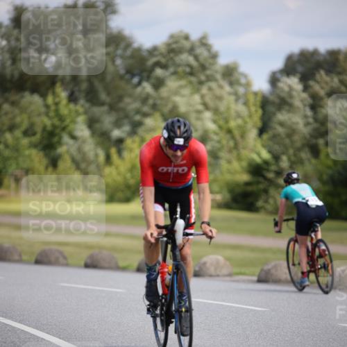 16.06.2024 - 26. Vierlanden-Triathlon Jannik Wohlers http://msf.ph/oto/6291018 16.06.2024 11:31:44 Radfahren 1, 9, 147, 164, 495, 590 meine-sportfotos.de