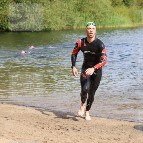16.06.2024 - 26. Vierlanden-Triathlon Strokosch-Dieckow http://msf.ph/oto/6291020 16.06.2024 09:34:26 Schwimmen 35, 44, 49, 68, 190, 35, 44, 49, 68, 190 meine-sportfotos.de