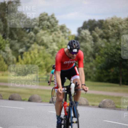 16.06.2024 - 26. Vierlanden-Triathlon Jannik Wohlers http://msf.ph/oto/6291034 16.06.2024 11:31:44 Radfahren 1, 9, 147, 164, 495, 590 meine-sportfotos.de