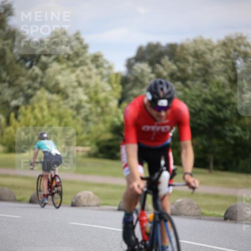 16.06.2024 - 26. Vierlanden-Triathlon Jannik Wohlers http://msf.ph/oto/6291055 16.06.2024 11:31:45 Radfahren 1, 9, 147, 495, 590 meine-sportfotos.de