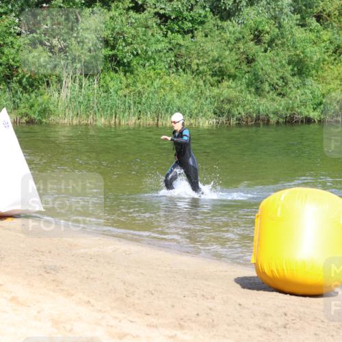 16.06.2024 - 26. Vierlanden-Triathlon Strokosch-Dieckow http://msf.ph/oto/6291096 16.06.2024 09:34:47 Schwimmen 14, 76, 14, 76 meine-sportfotos.de