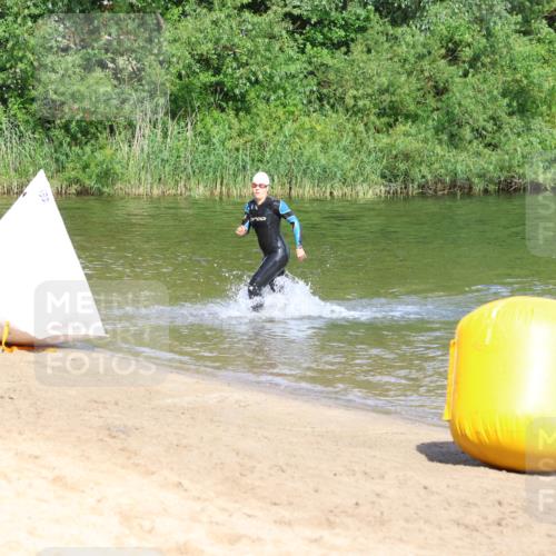 16.06.2024 - 26. Vierlanden-Triathlon Strokosch-Dieckow http://msf.ph/oto/6291125 16.06.2024 09:34:47 Schwimmen 14, 76, 14, 76 meine-sportfotos.de