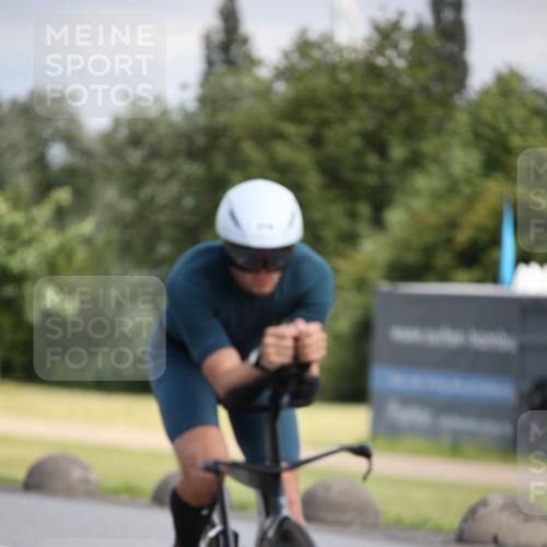 16.06.2024 - 26. Vierlanden-Triathlon Jannik Wohlers http://msf.ph/oto/6291188 16.06.2024 11:31:54 Radfahren 160, 318, 444, 514 meine-sportfotos.de