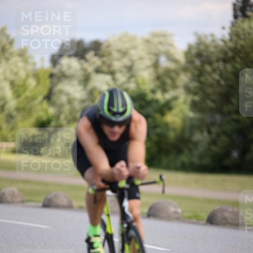 16.06.2024 - 26. Vierlanden-Triathlon Jannik Wohlers http://msf.ph/oto/6291252 16.06.2024 11:31:58 Radfahren 160, 206, 318, 514, 552 meine-sportfotos.de
