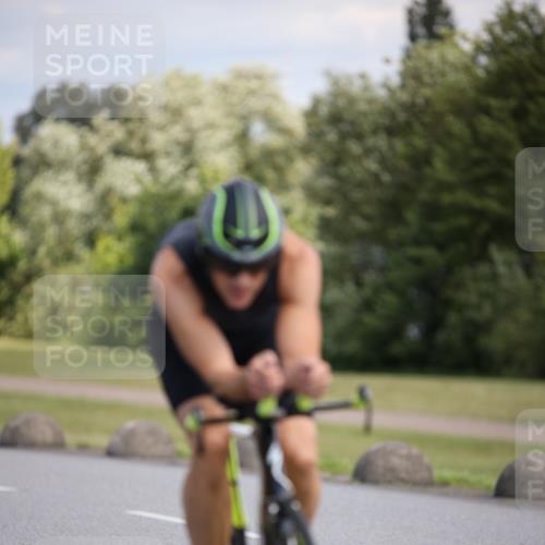 16.06.2024 - 26. Vierlanden-Triathlon Jannik Wohlers http://msf.ph/oto/6291258 16.06.2024 11:31:59 Radfahren 129, 160, 206, 318, 514, 525, 552 meine-sportfotos.de