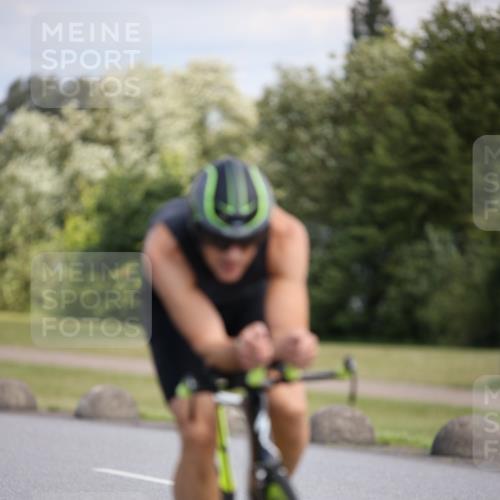 16.06.2024 - 26. Vierlanden-Triathlon Jannik Wohlers http://msf.ph/oto/6291260 16.06.2024 11:31:59 Radfahren 129, 160, 206, 318, 514, 525, 552 meine-sportfotos.de