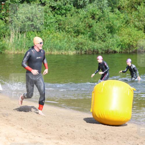16.06.2024 - 26. Vierlanden-Triathlon Strokosch-Dieckow http://msf.ph/oto/6291263 16.06.2024 09:35:06 Schwimmen 46, 46 meine-sportfotos.de