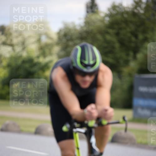16.06.2024 - 26. Vierlanden-Triathlon Jannik Wohlers http://msf.ph/oto/6291266 16.06.2024 11:31:59 Radfahren 129, 160, 206, 318, 514, 525, 552 meine-sportfotos.de
