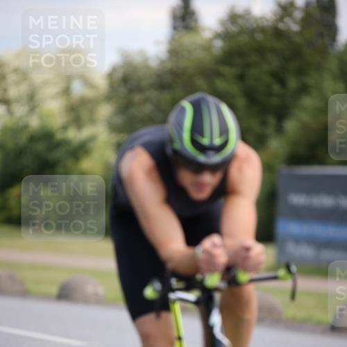 16.06.2024 - 26. Vierlanden-Triathlon Jannik Wohlers http://msf.ph/oto/6291268 16.06.2024 11:31:59 Radfahren 129, 160, 206, 318, 514, 525, 552 meine-sportfotos.de