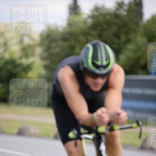 16.06.2024 - 26. Vierlanden-Triathlon Jannik Wohlers http://msf.ph/oto/6291269 16.06.2024 11:31:59 Radfahren 129, 160, 206, 318, 514, 525, 552 meine-sportfotos.de