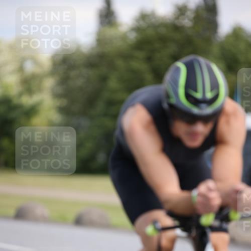 16.06.2024 - 26. Vierlanden-Triathlon Jannik Wohlers http://msf.ph/oto/6291274 16.06.2024 11:31:59 Radfahren 129, 160, 206, 318, 514, 525, 552 meine-sportfotos.de