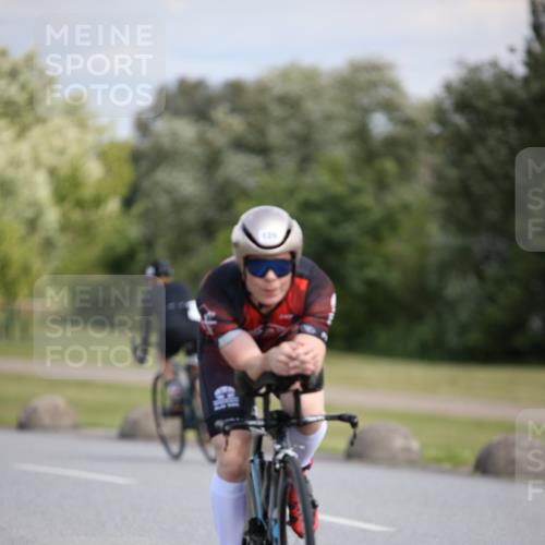 16.06.2024 - 26. Vierlanden-Triathlon Jannik Wohlers http://msf.ph/oto/6291292 16.06.2024 11:32:01 Radfahren 129, 160, 206, 318, 514, 525, 552 meine-sportfotos.de