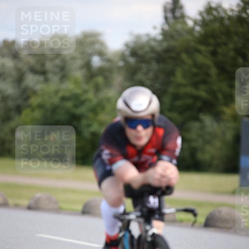 16.06.2024 - 26. Vierlanden-Triathlon Jannik Wohlers http://msf.ph/oto/6291307 16.06.2024 11:32:01 Radfahren 129, 160, 206, 318, 514, 525, 552 meine-sportfotos.de