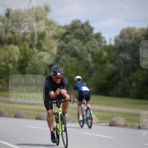 16.06.2024 - 26. Vierlanden-Triathlon Jannik Wohlers http://msf.ph/oto/6291313 16.06.2024 11:32:04 Radfahren 95, 129, 145, 206, 525, 552 meine-sportfotos.de