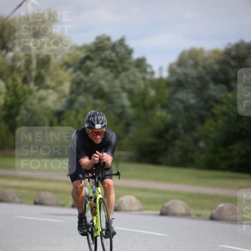 16.06.2024 - 26. Vierlanden-Triathlon Jannik Wohlers http://msf.ph/oto/6291322 16.06.2024 11:32:04 Radfahren 95, 129, 145, 206, 525, 552 meine-sportfotos.de