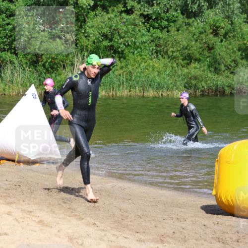 16.06.2024 - 26. Vierlanden-Triathlon Strokosch-Dieckow http://msf.ph/oto/6291337 16.06.2024 09:35:09 Schwimmen 46, 46 meine-sportfotos.de