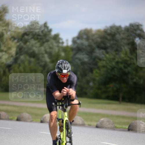 16.06.2024 - 26. Vierlanden-Triathlon Jannik Wohlers http://msf.ph/oto/6291339 16.06.2024 11:32:05 Radfahren 95, 129, 145, 206, 525, 552 meine-sportfotos.de