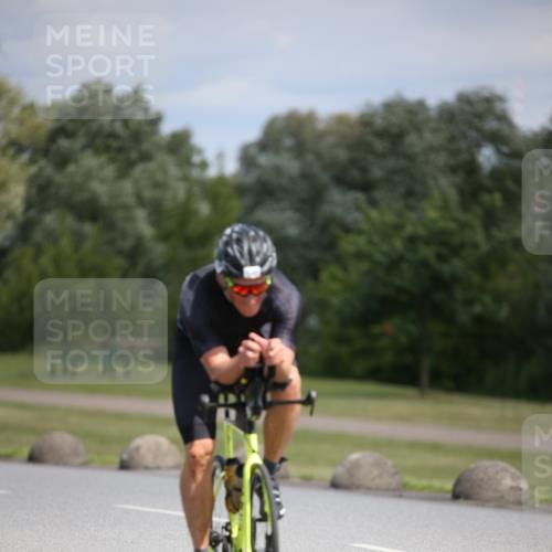 16.06.2024 - 26. Vierlanden-Triathlon Jannik Wohlers http://msf.ph/oto/6291342 16.06.2024 11:32:05 Radfahren 95, 129, 145, 206, 525, 552 meine-sportfotos.de