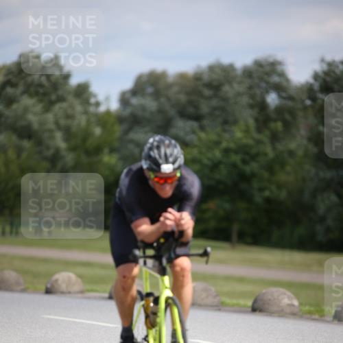 16.06.2024 - 26. Vierlanden-Triathlon Jannik Wohlers http://msf.ph/oto/6291349 16.06.2024 11:32:05 Radfahren 95, 129, 145, 206, 525, 552 meine-sportfotos.de