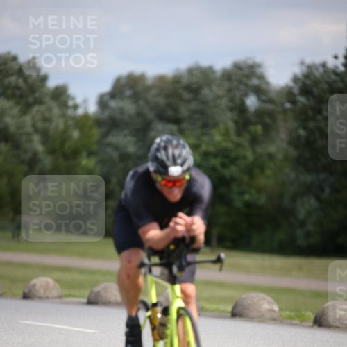 16.06.2024 - 26. Vierlanden-Triathlon Jannik Wohlers http://msf.ph/oto/6291353 16.06.2024 11:32:05 Radfahren 95, 129, 145, 206, 525, 552 meine-sportfotos.de