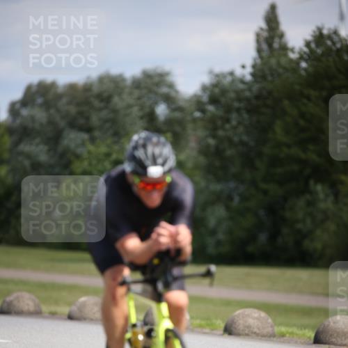 16.06.2024 - 26. Vierlanden-Triathlon Jannik Wohlers http://msf.ph/oto/6291362 16.06.2024 11:32:05 Radfahren 95, 129, 145, 206, 525, 552 meine-sportfotos.de