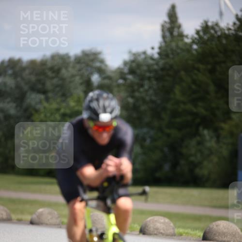 16.06.2024 - 26. Vierlanden-Triathlon Jannik Wohlers http://msf.ph/oto/6291364 16.06.2024 11:32:05 Radfahren 95, 129, 145, 206, 525, 552 meine-sportfotos.de