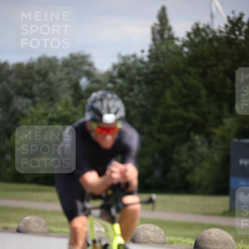 16.06.2024 - 26. Vierlanden-Triathlon Jannik Wohlers http://msf.ph/oto/6291366 16.06.2024 11:32:05 Radfahren 95, 129, 145, 206, 525, 552 meine-sportfotos.de