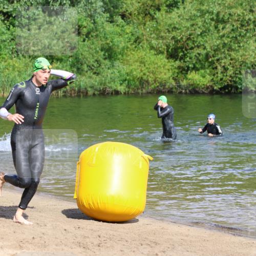 16.06.2024 - 26. Vierlanden-Triathlon Strokosch-Dieckow http://msf.ph/oto/6291376 16.06.2024 09:35:09 Schwimmen 46, 46 meine-sportfotos.de