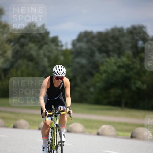 16.06.2024 - 26. Vierlanden-Triathlon Jannik Wohlers http://msf.ph/oto/6291426 16.06.2024 11:32:07 Radfahren 20, 90, 95, 129, 145, 181, 525 meine-sportfotos.de