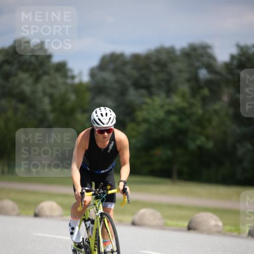 16.06.2024 - 26. Vierlanden-Triathlon Jannik Wohlers http://msf.ph/oto/6291449 16.06.2024 11:32:08 Radfahren 20, 90, 95, 129, 145, 181, 525 meine-sportfotos.de
