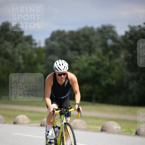 16.06.2024 - 26. Vierlanden-Triathlon Jannik Wohlers http://msf.ph/oto/6291457 16.06.2024 11:32:08 Radfahren 20, 90, 95, 129, 145, 181, 525 meine-sportfotos.de