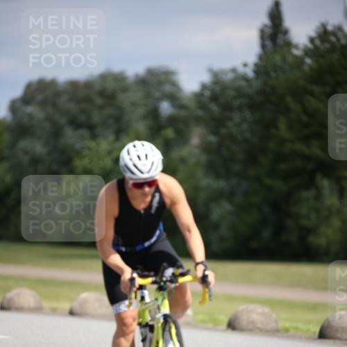 16.06.2024 - 26. Vierlanden-Triathlon Jannik Wohlers http://msf.ph/oto/6291488 16.06.2024 11:32:08 Radfahren 20, 90, 95, 129, 145, 181, 525 meine-sportfotos.de