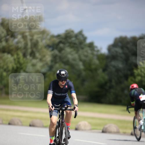 16.06.2024 - 26. Vierlanden-Triathlon Jannik Wohlers http://msf.ph/oto/6291510 16.06.2024 11:32:11 Radfahren 20, 90, 95, 145, 181, 192, 343 meine-sportfotos.de