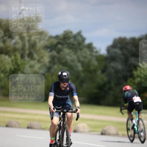 16.06.2024 - 26. Vierlanden-Triathlon Jannik Wohlers http://msf.ph/oto/6291511 16.06.2024 11:32:11 Radfahren 20, 90, 95, 145, 181, 192, 343 meine-sportfotos.de