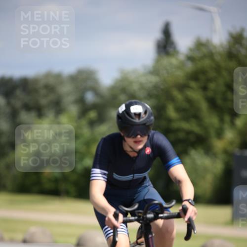 16.06.2024 - 26. Vierlanden-Triathlon Jannik Wohlers http://msf.ph/oto/6291569 16.06.2024 11:32:12 Radfahren 20, 90, 95, 145, 181, 192, 343 meine-sportfotos.de