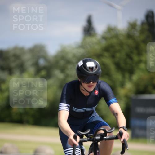 16.06.2024 - 26. Vierlanden-Triathlon Jannik Wohlers http://msf.ph/oto/6291572 16.06.2024 11:32:12 Radfahren 20, 90, 95, 145, 181, 192, 343 meine-sportfotos.de