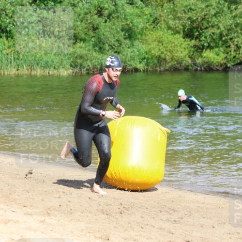 16.06.2024 - 26. Vierlanden-Triathlon Strokosch-Dieckow http://msf.ph/oto/6291584 16.06.2024 09:35:26 Schwimmen 25, 25 meine-sportfotos.de