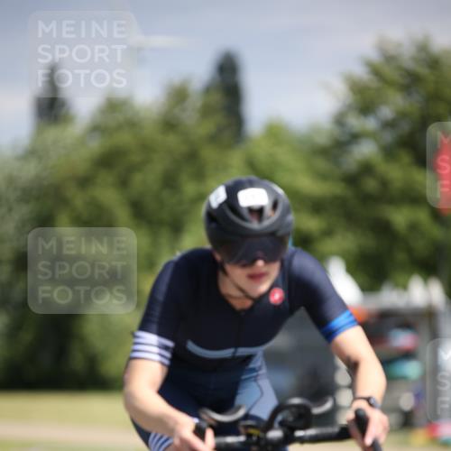 16.06.2024 - 26. Vierlanden-Triathlon Jannik Wohlers http://msf.ph/oto/6291588 16.06.2024 11:32:13 Radfahren 20, 90, 145, 181, 192, 343 meine-sportfotos.de