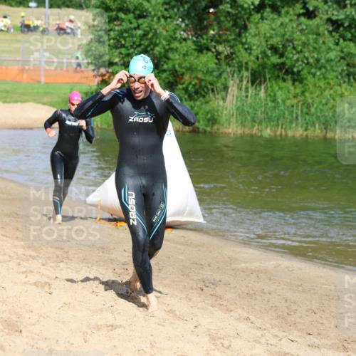 16.06.2024 - 26. Vierlanden-Triathlon Strokosch-Dieckow http://msf.ph/oto/6291747 16.06.2024 09:35:37 Schwimmen 56, 56 meine-sportfotos.de