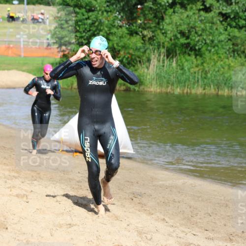 16.06.2024 - 26. Vierlanden-Triathlon Strokosch-Dieckow http://msf.ph/oto/6291756 16.06.2024 09:35:37 Schwimmen 56, 56 meine-sportfotos.de