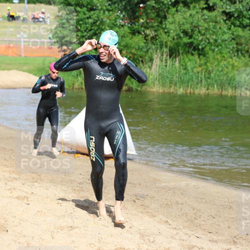 16.06.2024 - 26. Vierlanden-Triathlon Strokosch-Dieckow http://msf.ph/oto/6291765 16.06.2024 09:35:38 Schwimmen 56, 56 meine-sportfotos.de