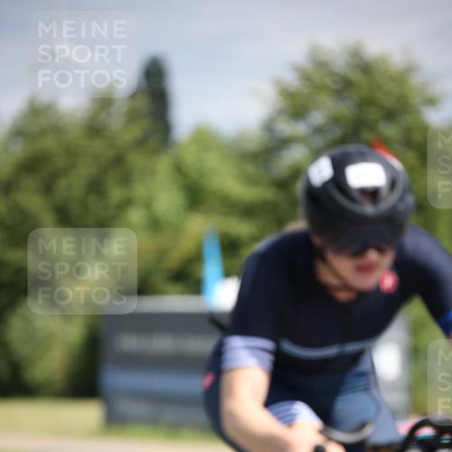16.06.2024 - 26. Vierlanden-Triathlon Jannik Wohlers http://msf.ph/oto/6291768 16.06.2024 11:32:13 Radfahren 20, 90, 145, 181, 192, 343 meine-sportfotos.de