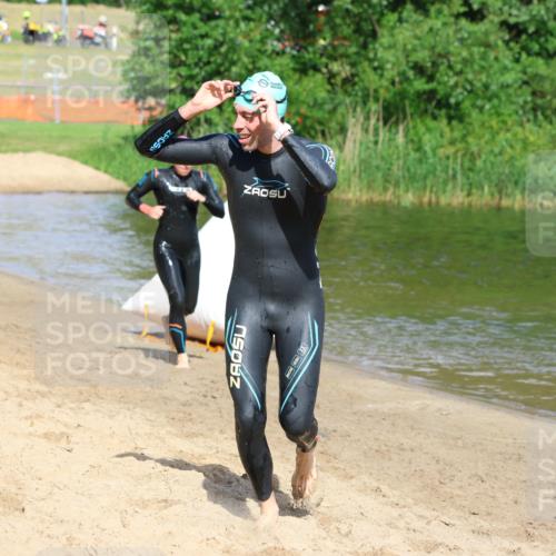 16.06.2024 - 26. Vierlanden-Triathlon Strokosch-Dieckow http://msf.ph/oto/6291792 16.06.2024 09:35:38 Schwimmen 56, 56 meine-sportfotos.de