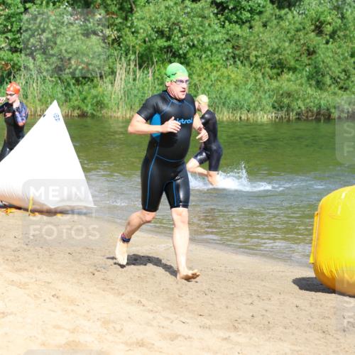 16.06.2024 - 26. Vierlanden-Triathlon Strokosch-Dieckow http://msf.ph/oto/6291864 16.06.2024 09:35:54 Schwimmen  meine-sportfotos.de