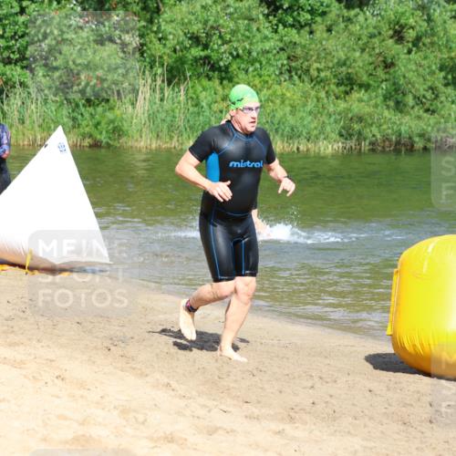 16.06.2024 - 26. Vierlanden-Triathlon Strokosch-Dieckow http://msf.ph/oto/6291873 16.06.2024 09:35:54 Schwimmen  meine-sportfotos.de