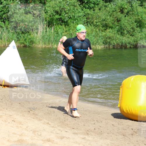 16.06.2024 - 26. Vierlanden-Triathlon Strokosch-Dieckow http://msf.ph/oto/6291882 16.06.2024 09:35:54 Schwimmen  meine-sportfotos.de