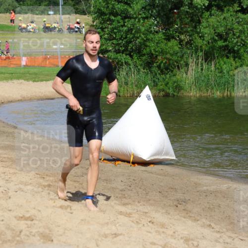 16.06.2024 - 26. Vierlanden-Triathlon Strokosch-Dieckow http://msf.ph/oto/6291915 16.06.2024 09:36:00 Schwimmen 40, 40 meine-sportfotos.de