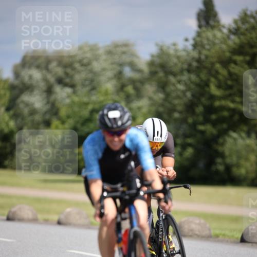 16.06.2024 - 26. Vierlanden-Triathlon Jannik Wohlers http://msf.ph/oto/6291940 16.06.2024 11:35:13 Radfahren 9, 95, 167, 191, 195, 268, 329, 411, 516 meine-sportfotos.de