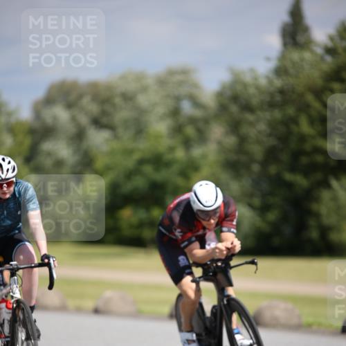 16.06.2024 - 26. Vierlanden-Triathlon Jannik Wohlers http://msf.ph/oto/6291953 16.06.2024 11:35:15 Radfahren 9, 61, 95, 167, 191, 195, 268, 383, 411, 516 meine-sportfotos.de