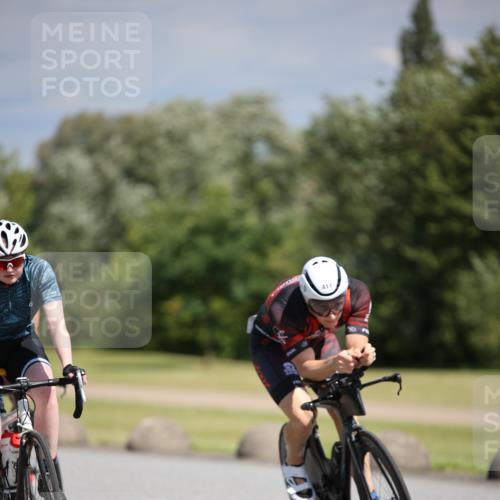 16.06.2024 - 26. Vierlanden-Triathlon Jannik Wohlers http://msf.ph/oto/6291956 16.06.2024 11:35:15 Radfahren 9, 61, 95, 167, 191, 195, 268, 383, 411, 516 meine-sportfotos.de